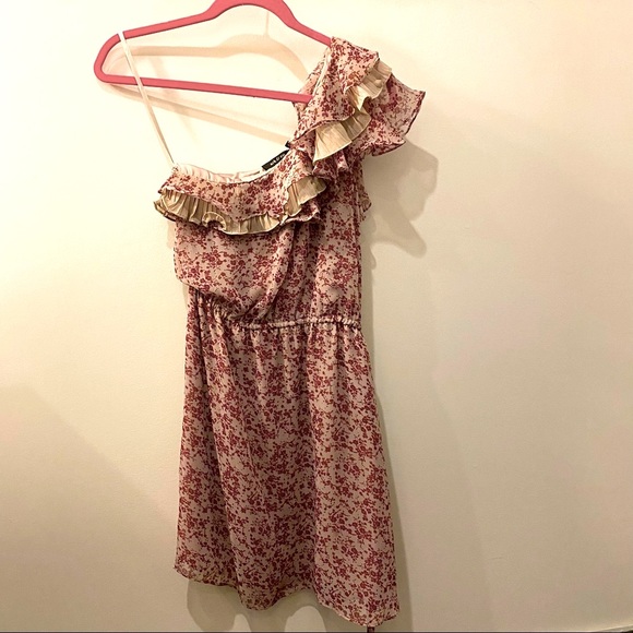 One shoulder dress with ruffles - Picture 3 of 5